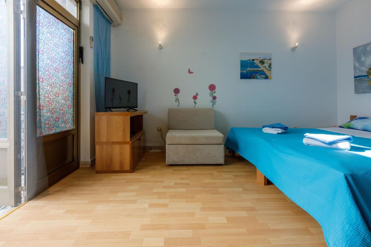 Apartments Budzyn Novi Vinodolski Ngoại thất bức ảnh