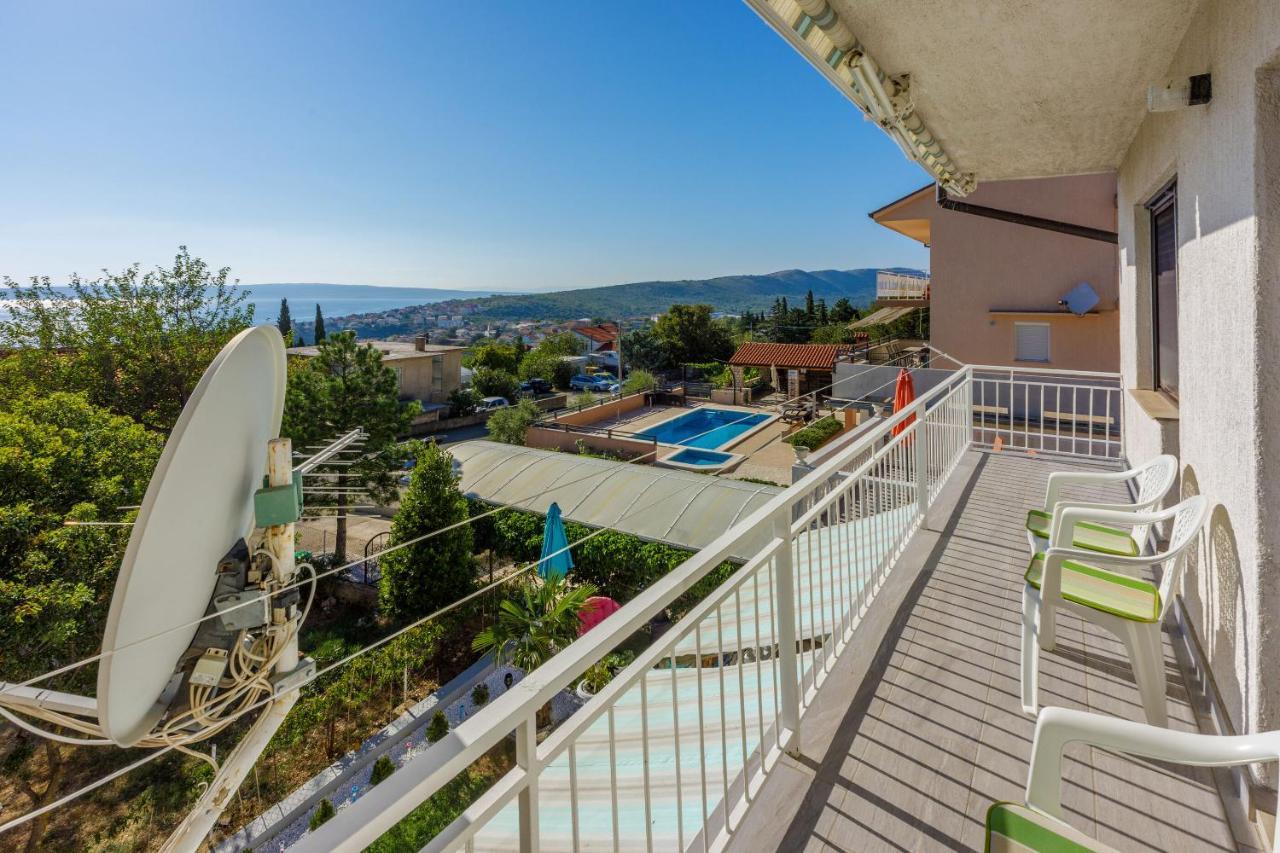 Apartments Budzyn Novi Vinodolski Ngoại thất bức ảnh