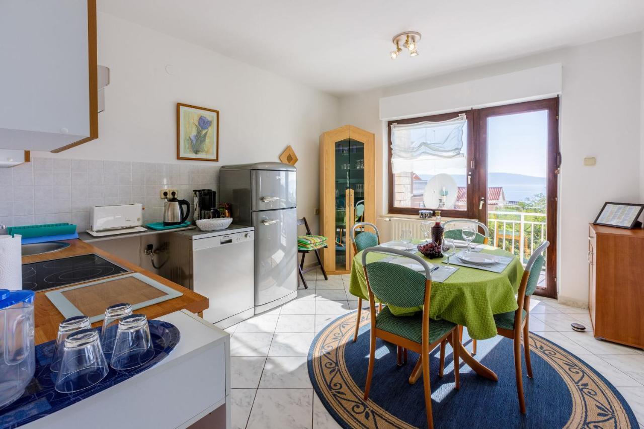 Apartments Budzyn Novi Vinodolski Ngoại thất bức ảnh
