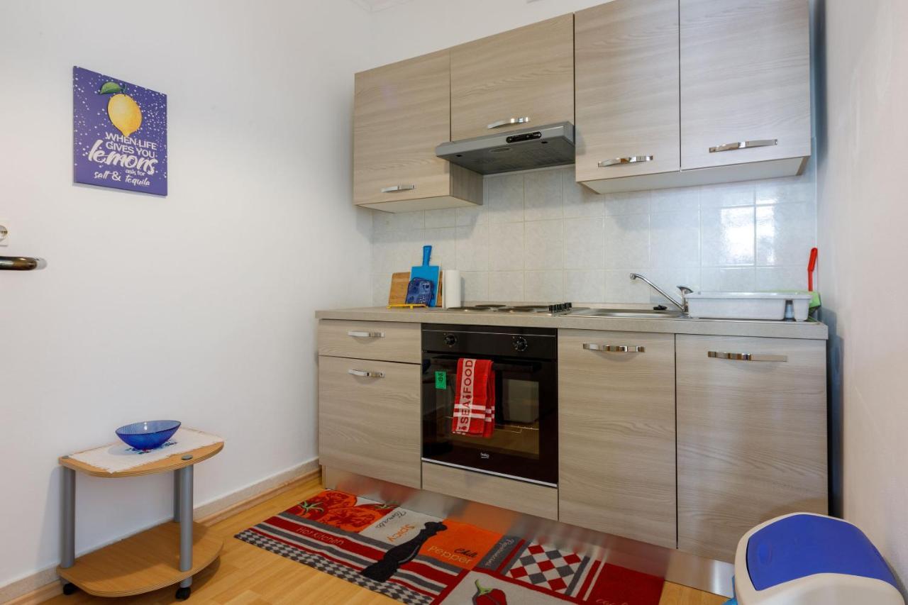 Apartments Budzyn Novi Vinodolski Ngoại thất bức ảnh