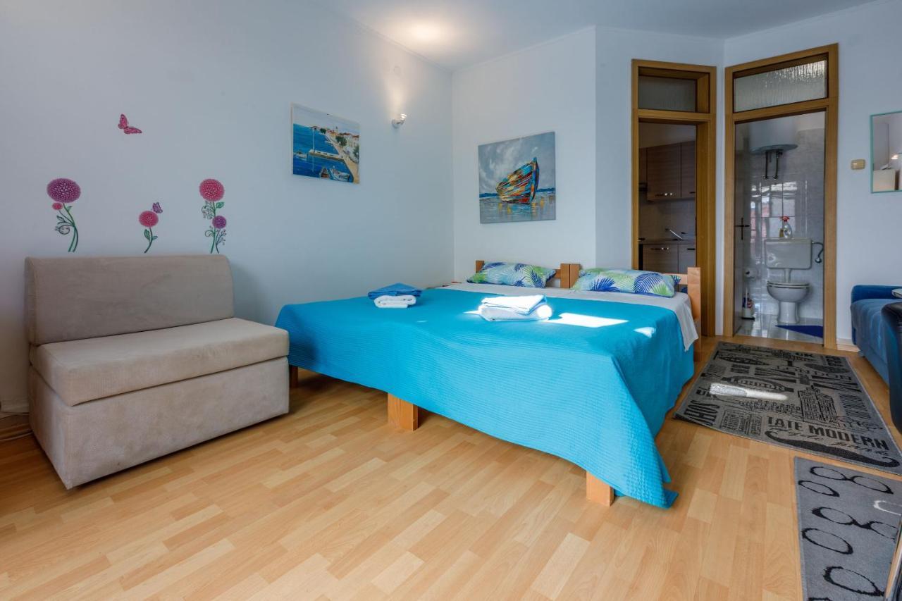 Apartments Budzyn Novi Vinodolski Ngoại thất bức ảnh